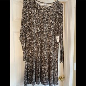 Old Navy animal print long sleeve dress NWT
